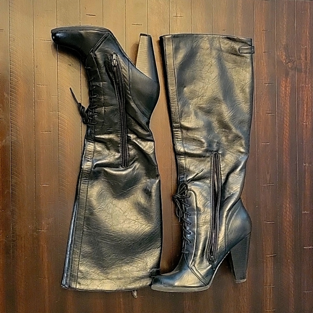 Black Boots